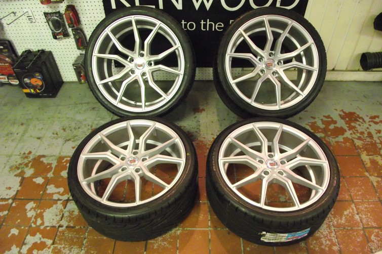 Image for 11 Cadillac CTS-V